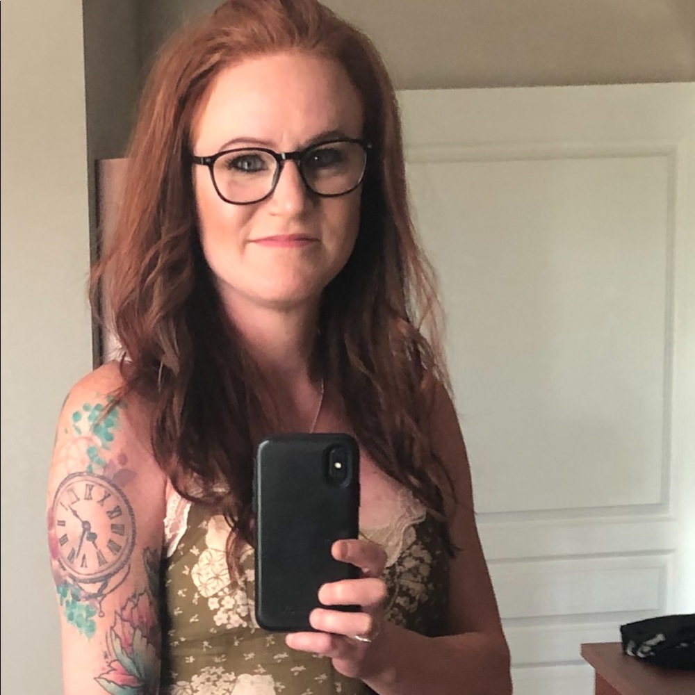Meet your Posher, April